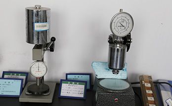 Shore hardness tester