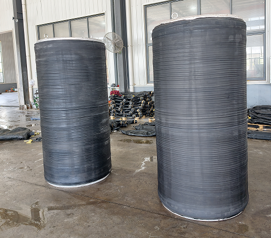 High-Pressure Sealing for Large-Diameter Pipelines: A 1500–2300 mm Custom Inflatable Pipe Plug for Water Tightness Testing
